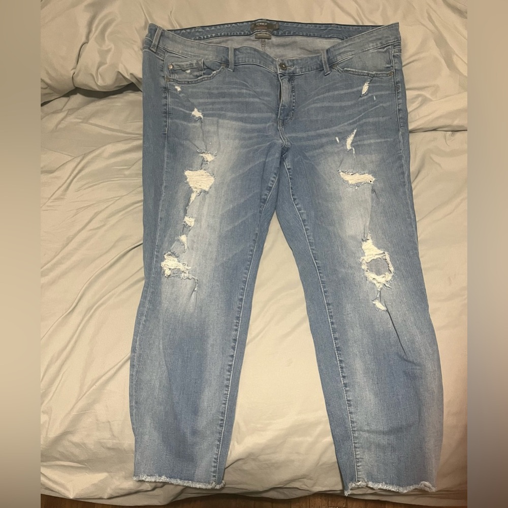 24 Torrid Skinny Blue Distressed Denim